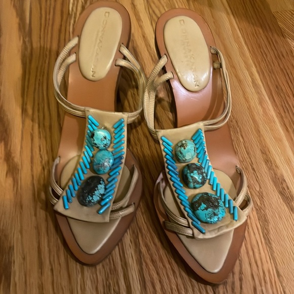 Beautiful Donna Karan heels - Picture 3 of 5